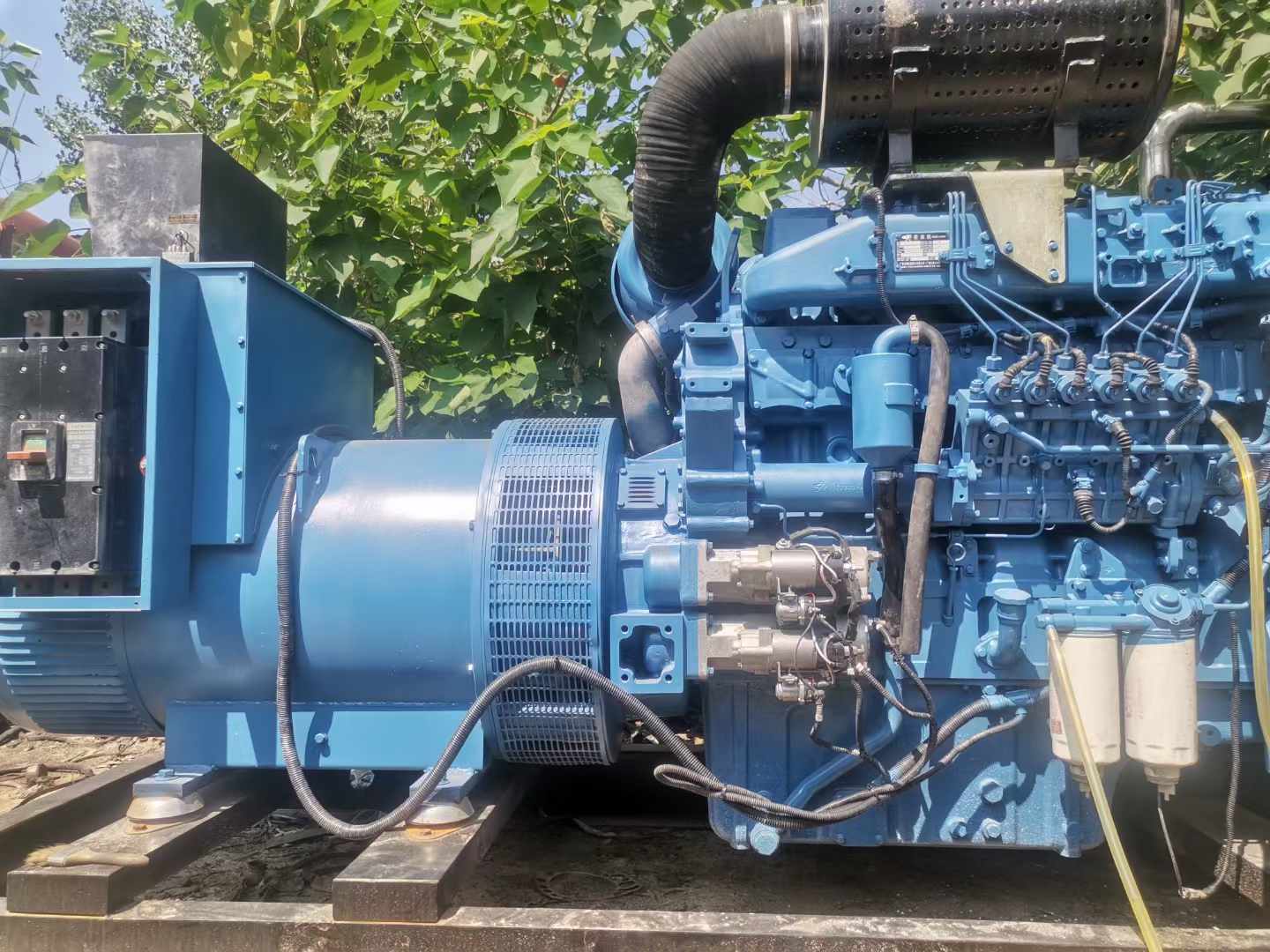 宁远详细说明降低 800kW 柴油发电机输出电流波动的方法