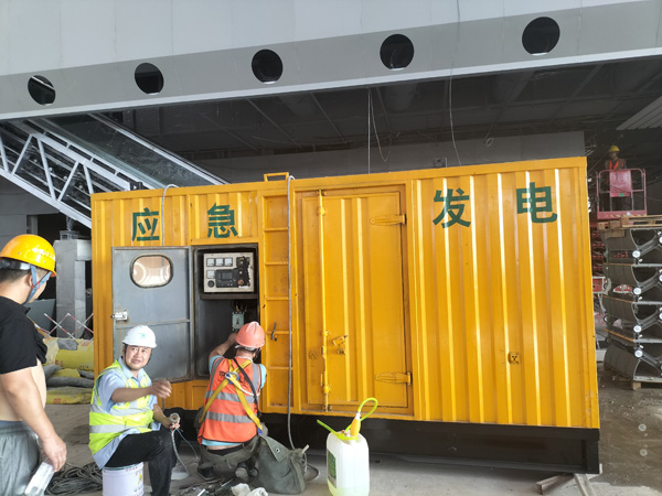宁远怎样判断空气滤清器是否需要更换？